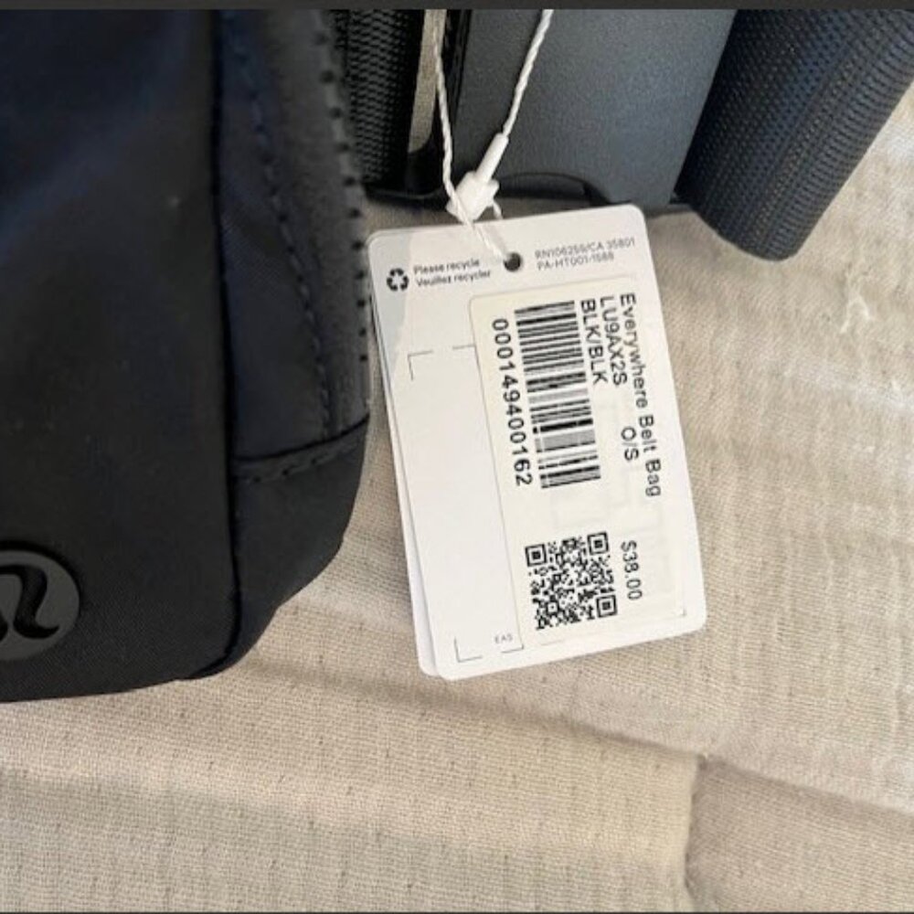 Lululemon everywhere belt bag, black, NWT